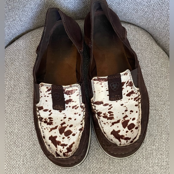 ARIAT- CHOCOLATE CHIP SUEDE/SPOTTED HAIR ON cruiser- size 7.5 - Picture 3 of 7